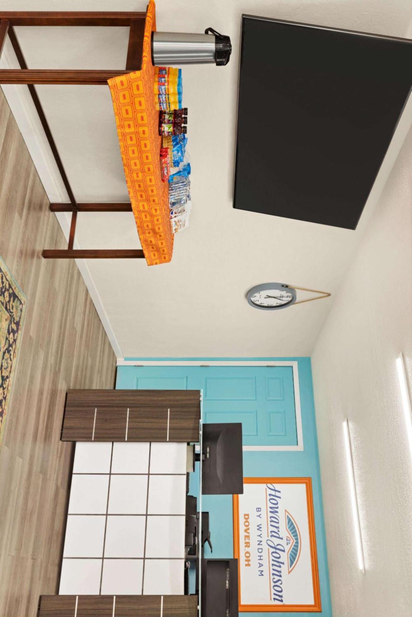 Dover Inn And Suites Ngoại thất bức ảnh